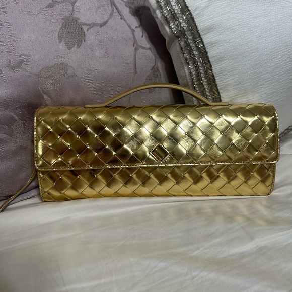 BOTTEGA VENETA Andiamo Clutch - Picture 6 of 15